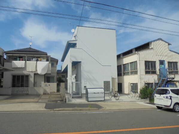 パビユウネッツ ビワジマ(pavillon honnete biwajima)の物件外観写真